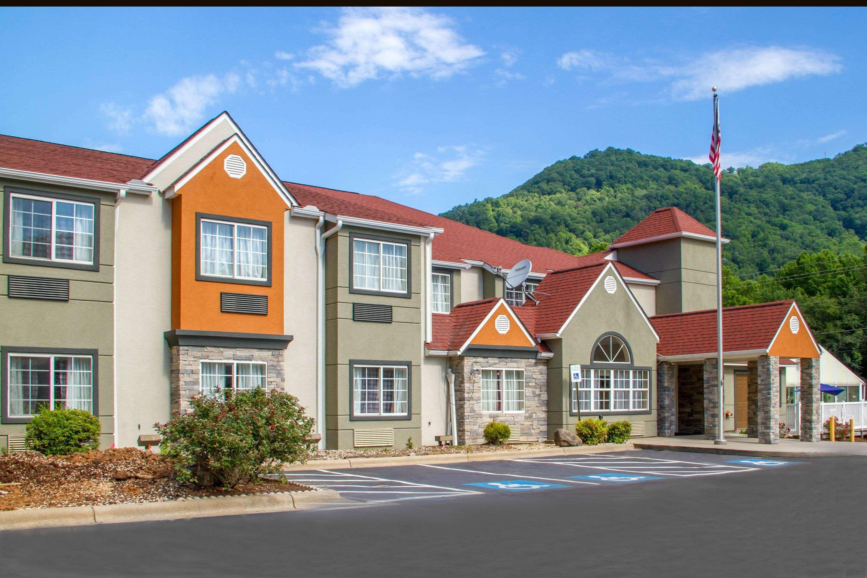 Quality Inn & Suites Maggie Valley - Cherokee Area Екстер'єр фото